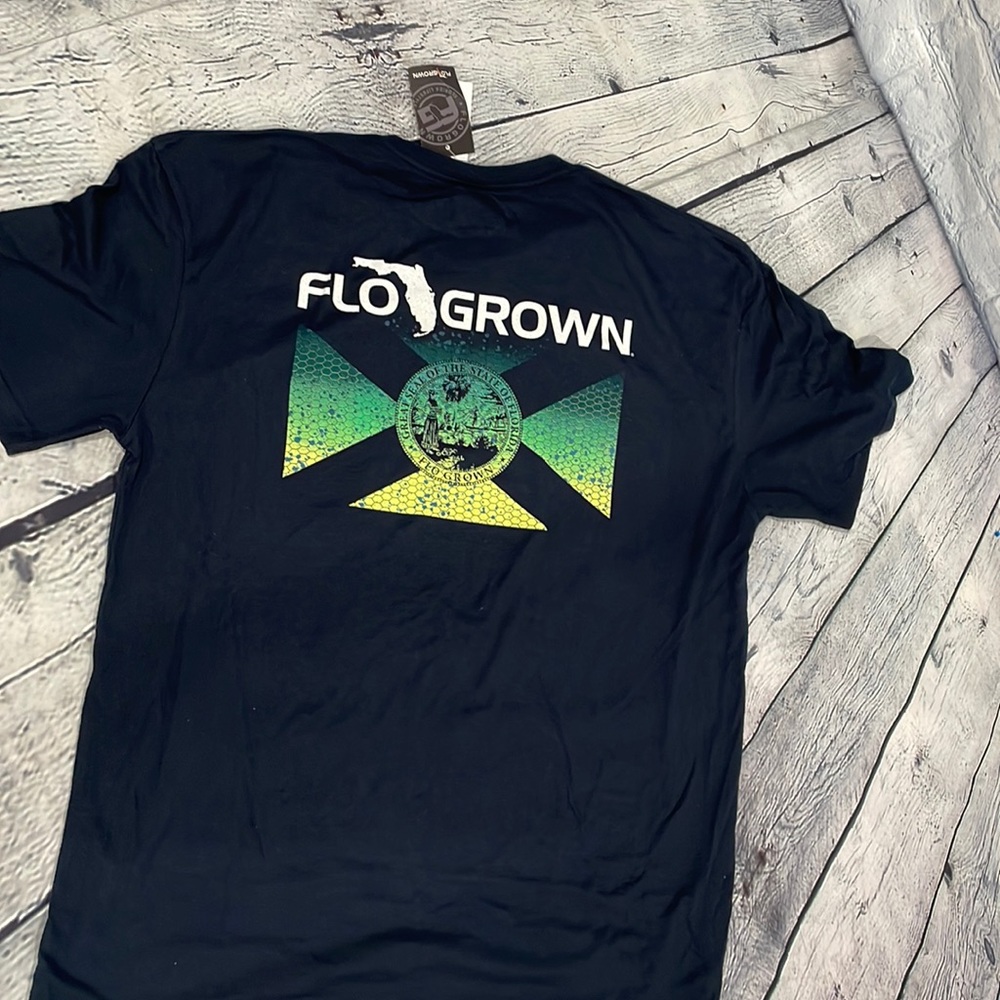 FLO GROWN T-SHIRT
